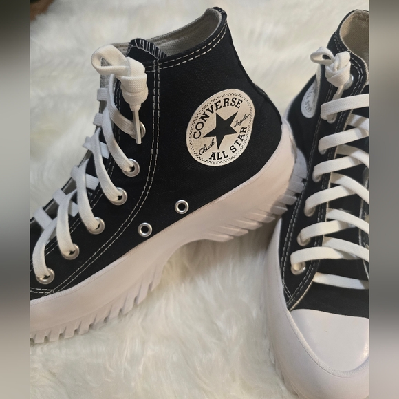 Black and White Converse Chuck Taylor All Star High Top Platform size M/5 & W/7 - Picture 2 of 14